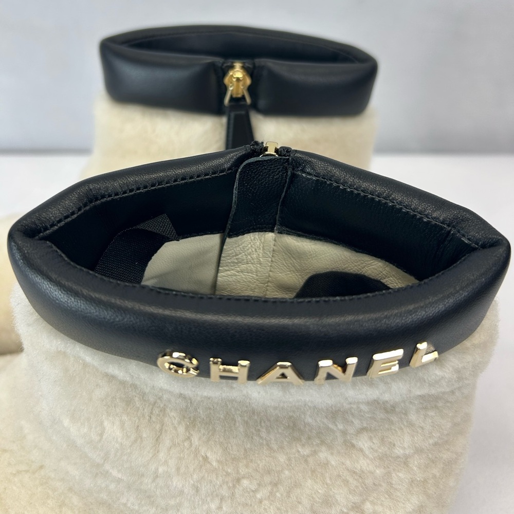 Chanel Shearling Lambskin Ivory Metal Logo Ankle Winter - Picture 8 of 14
